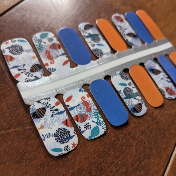 5 for $20 Nail Wrap - Sea Life - Picture 2 of 8